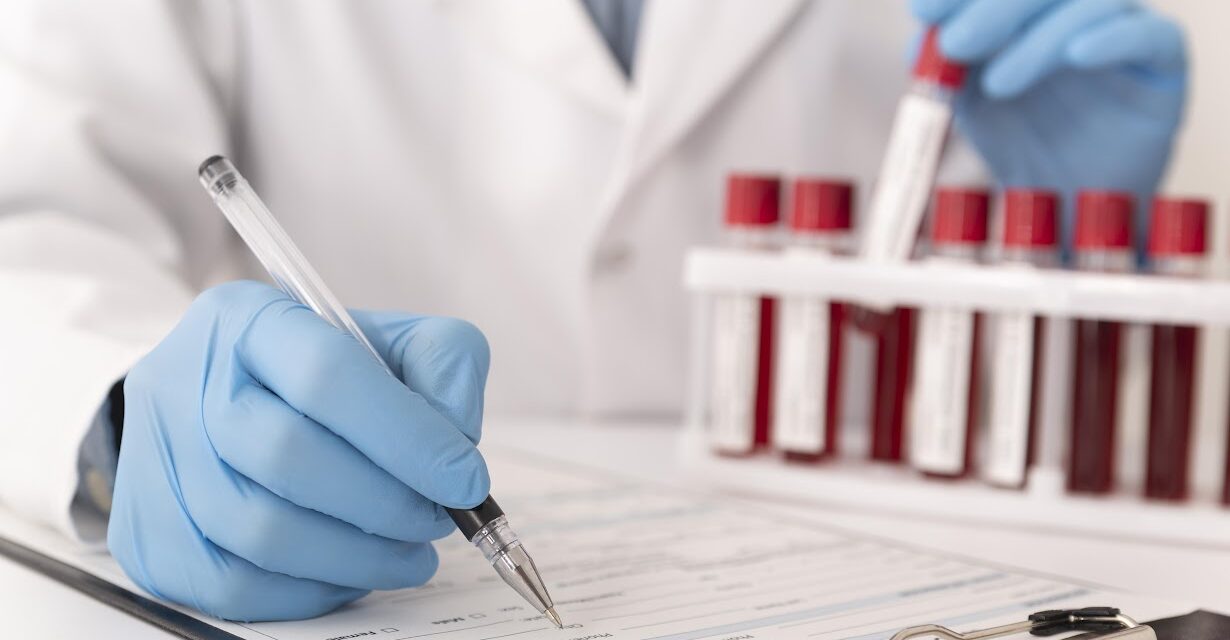 A importância das etiquetas em exames clínicos